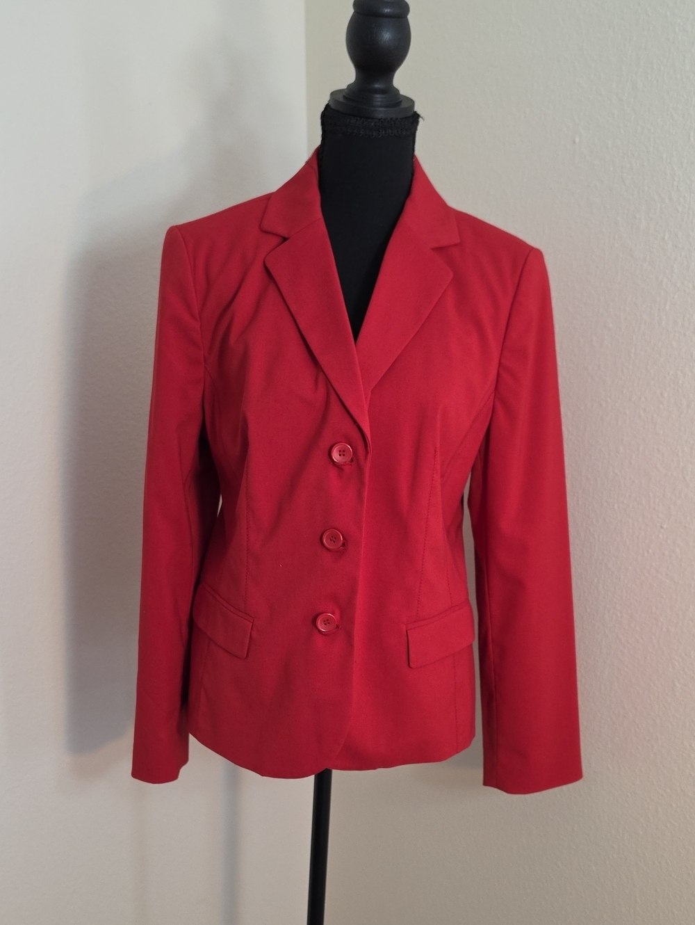 Covington Red Three-Button Women's Blazer